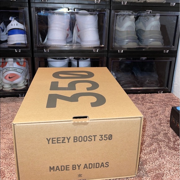 yeezy 350 original box